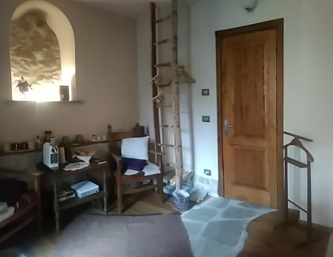 B&B L'Abric - Centro Storico Di Limonetto ลีโมเน เปียมอนเต ภายนอก รูปภาพ